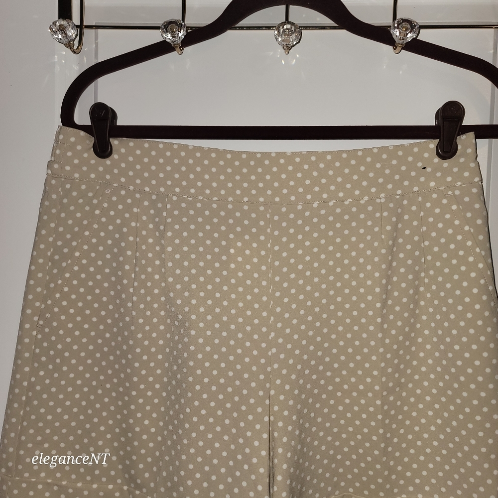 NY & Co Women's Tan and White Polka Dot Short Pant Sz: 12 - Picture 3 of 10